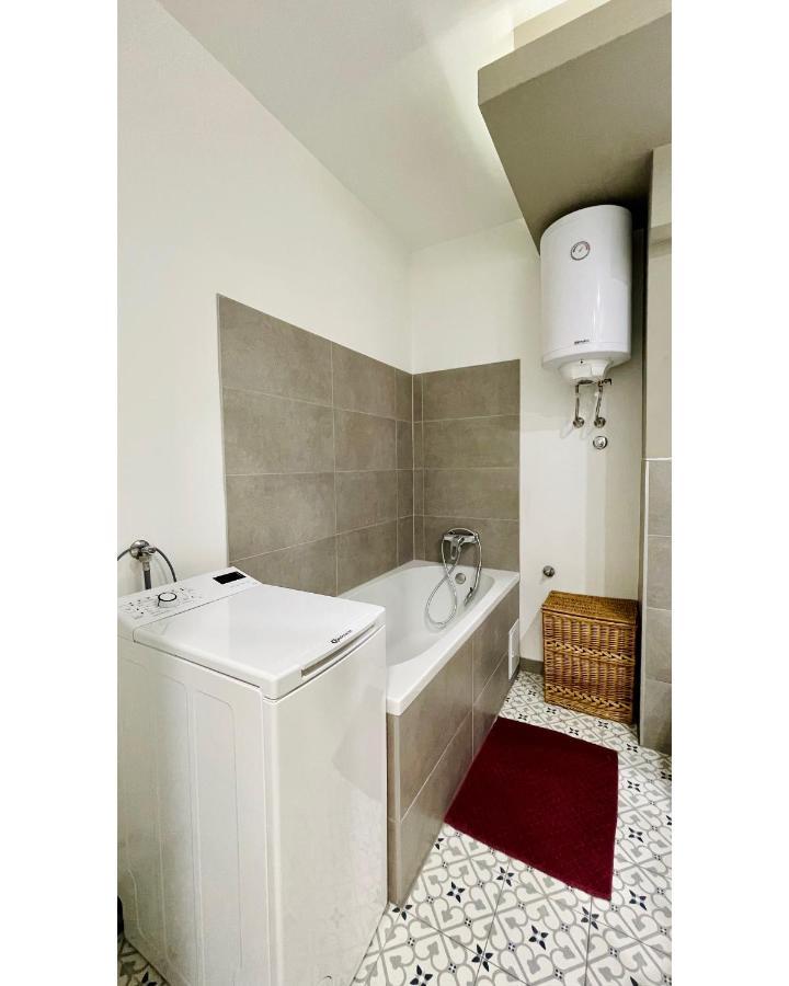 Apartamento Apartman Jelena Sremska Mitrovica Exterior foto