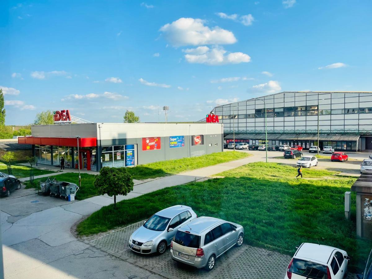 Apartamento Apartman Jelena Sremska Mitrovica Exterior foto